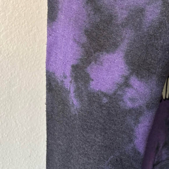 Boxlunch Women’s Scooby-Doo Purple and Black Tie-Dye Crewneck Sweatshirt Size S - Picture 8 of 8
